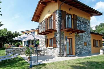 Gîte pour 4 personnes, avec jardin, animaux acceptés dans Pettenasco