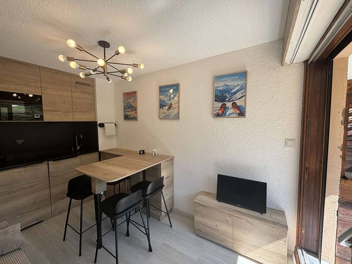 Ganze Wohnung, Renoviertes Studio 4 Pers direkt an der Piste in Auris en Oisans in Auris, Nationalpark Écrins
