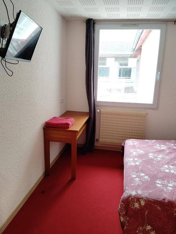 Hôtel pour 2 personnes, avec vue, animaux acceptés à Saint-Symphorien-de-Marmagne - 3