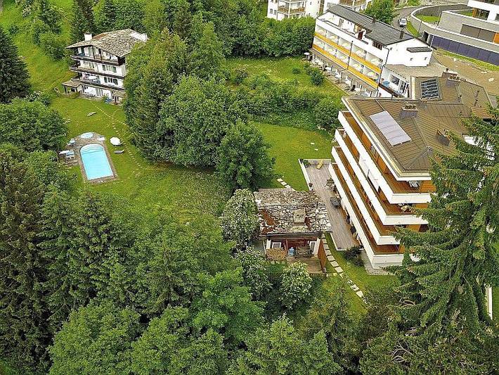 Haus am Waldrand - Einzelzimmer / Apartment in Flims-Dorf, Flims