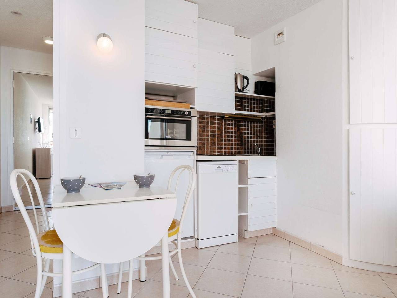 Studio entier, Studio à Carnac - 22m² - Face à la plage - Balcon - Parking privé in Carnac Plage, Carnac