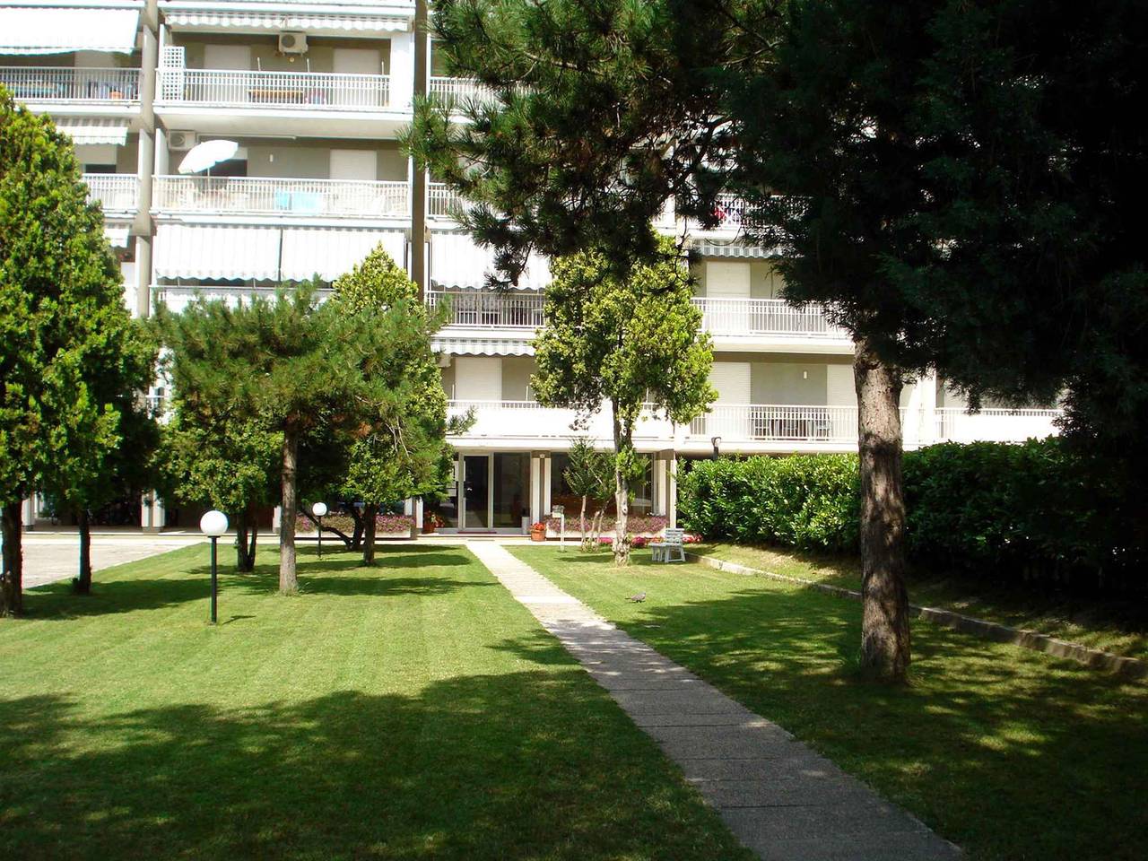 Appartamento intero, Appartamento con piscina e giardino  in Porto Santa Margherita, Caorle