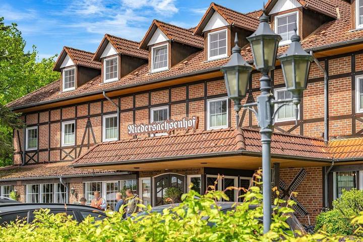 Hotel für 3 Personen, mit Whirlpool und Terrasse sowie Garten und Sauna in Verden