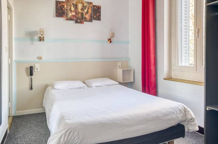 Hôtel pour 2 personnes dans Gare De Nimes - 4