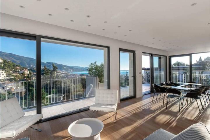 Villa pour 8 personnes, avec piscine ainsi que vue et jardin à Roquebrune-Cap-Martin - 4