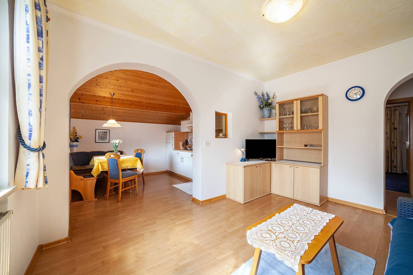 Appartement "Flieder" met bergzicht, zwembad, wifi, balkon en tuin, foto 10