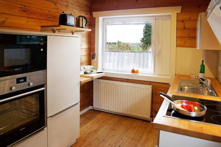 Ganze Ferienwohnung, Blockhaus Ferien - Ferienwohnung Alva in Gunneby, Ulsnis