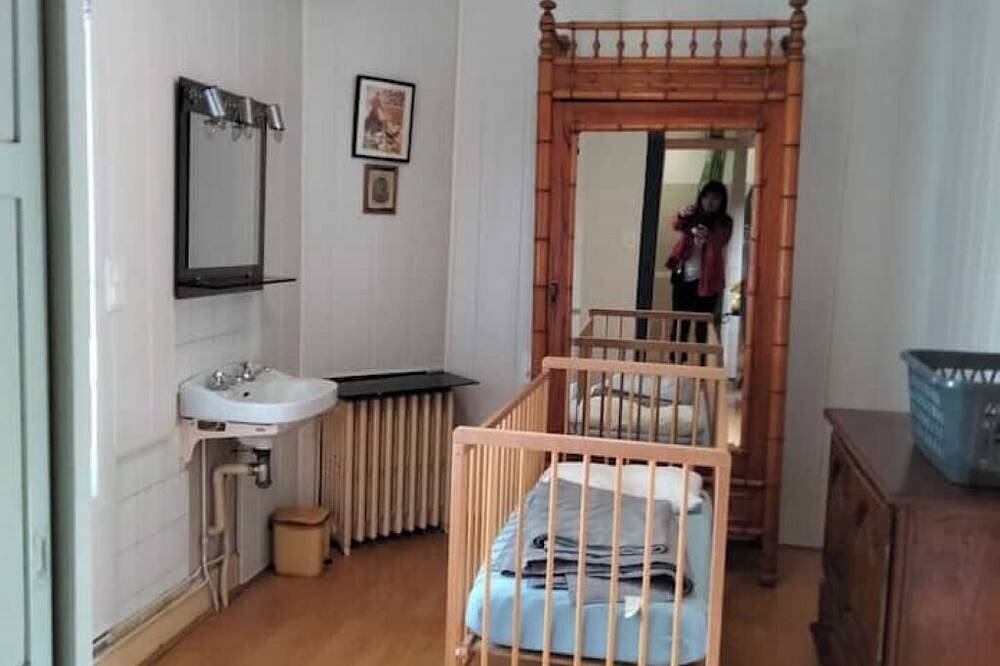 Large villa with garden near La Bourboule in Murat-le-Quaire, Volcans d'Auvergne Regional Nature Park