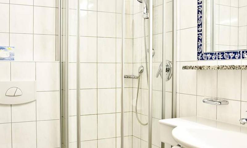 Ganze Ferienwohnung, Doppelzimmer ohne Balkon in Ischgl, Verwall