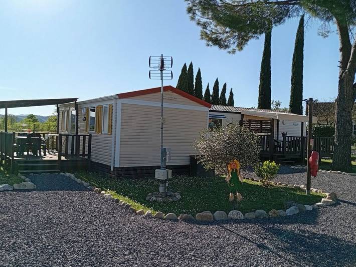 Mobil home pour 4 personnes, avec Terrasse et Piscine