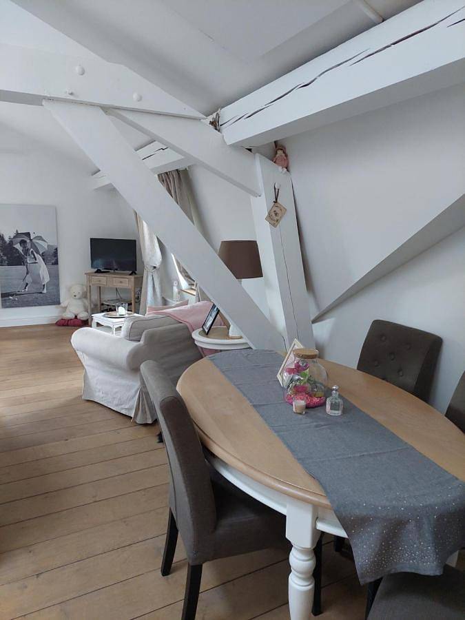 Location de vacances pour 2 personnes, avec vue et jardin à Liège