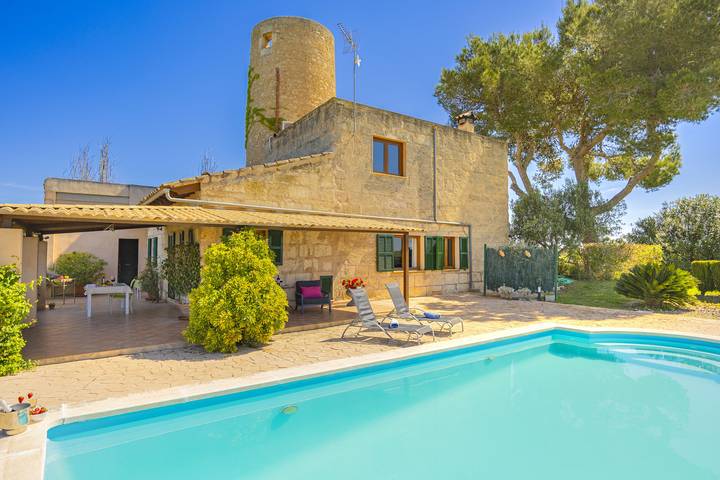Villa Es Moli / Son Femenia in Santa Margalida, Mallorca Norden
