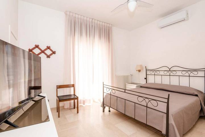 Chambre d’hôte pour 4 personnes, avec balcon et vue à Vieste