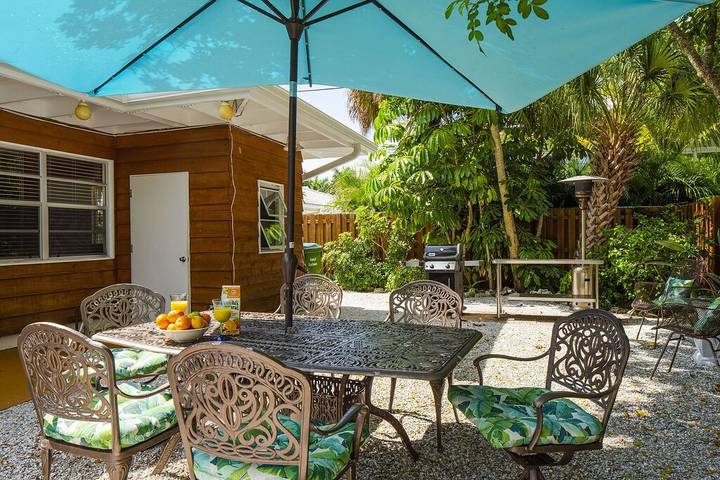 Vacation rental for 4 people, with terrace and yard in Lido Key