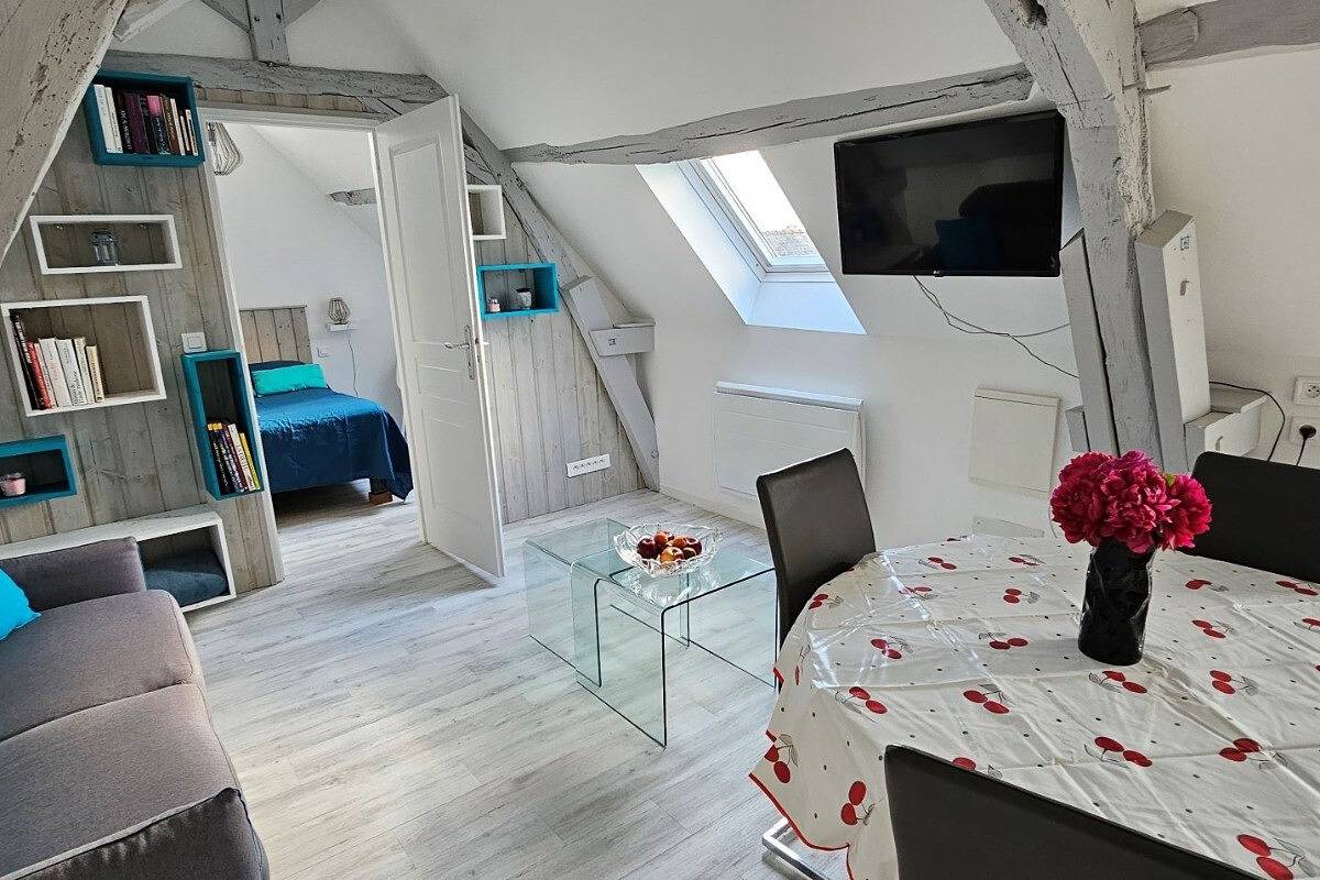Appartement entier, Le cerisier pour 4 personnes in Villebernier, Vallée de la Loire