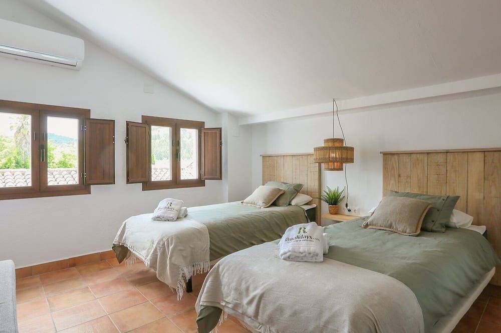 Casa Sensaciones Castaño del Robledo by Ruralidays in Castaño del Robledo, Sierra de Aracena y Picos de Aroche