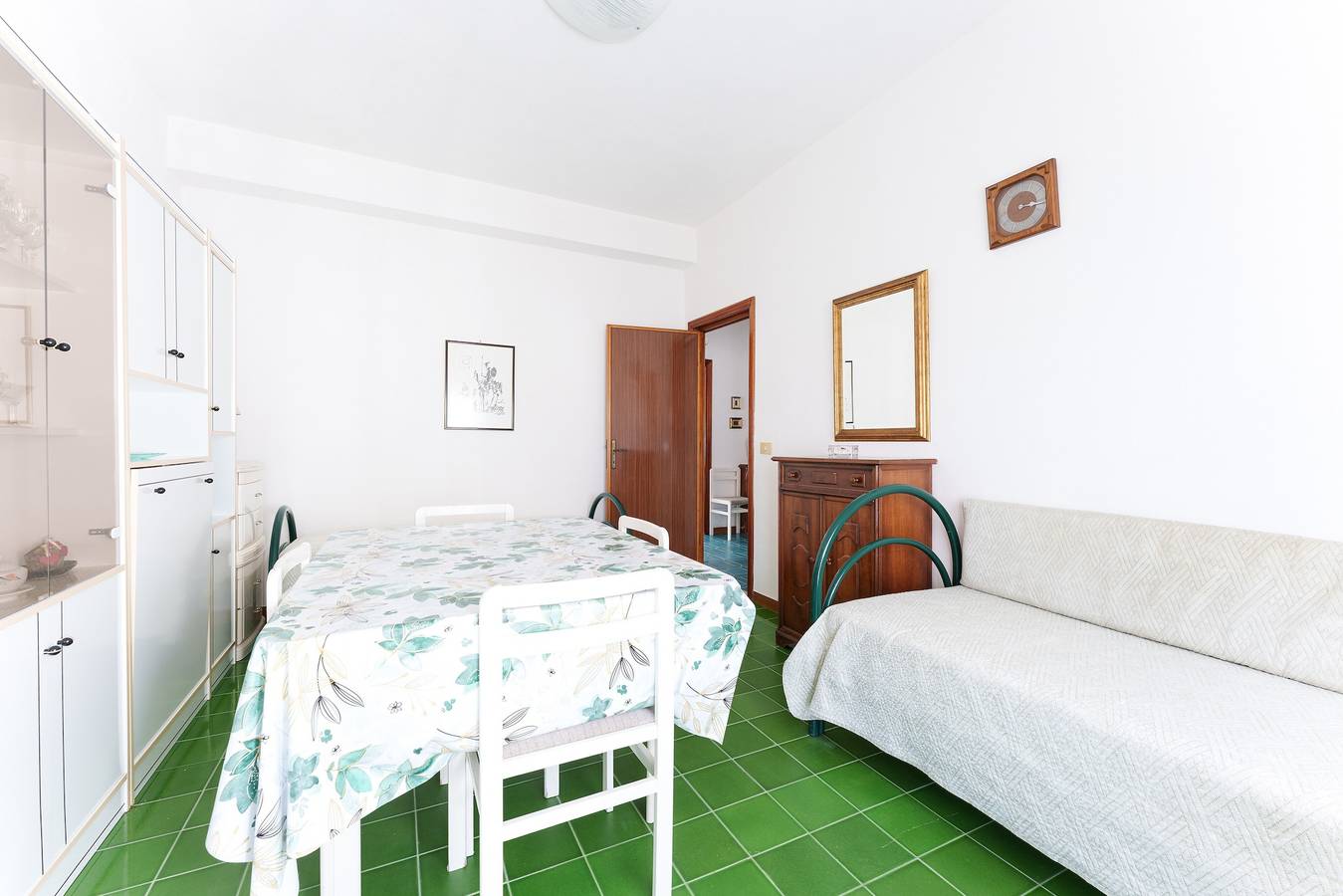 Entire apartment, Apartment 'Casa Isa 100m from the Sea' with Balcony and Wi-Fi in La Caletta, Nuoro Province
