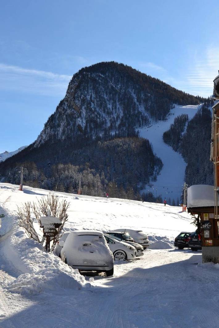 Hôtel pour 3 personnes, avec sauna et terrasse ainsi que jardin et jacuzzi à Ceillac - 3