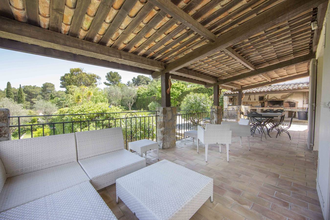 Large Provencal villa with swimming pool in lush greenery ❤Live In Cannes❤ in Vallauris, Mittelmeerküste (Frankreich)