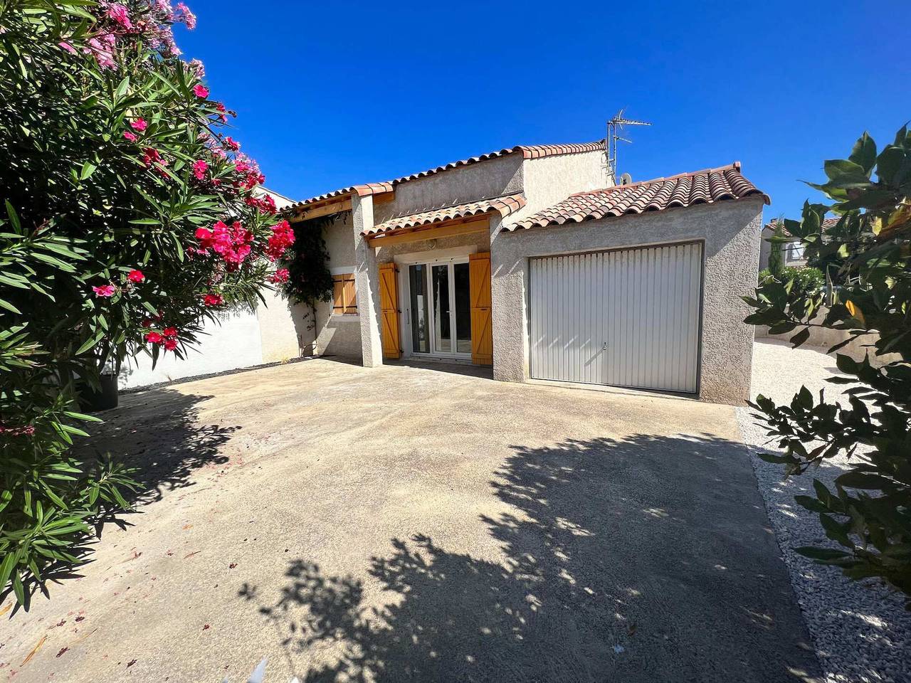 Maison T3 avec Mezzanine et Garage, Proche Plage Grazel et Mateille, Jusqu'à 6 Personnes in Gruissan (Ville), Gruissan