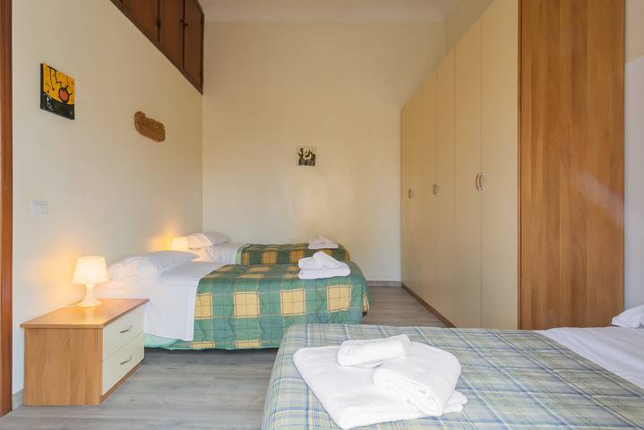 Gîte pour 5 personnes, avec balcon dans Torre a Mare - 2