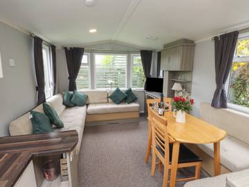 Glamping for 6 People in Isle of Anglesey, North-Wales, Photo 1
