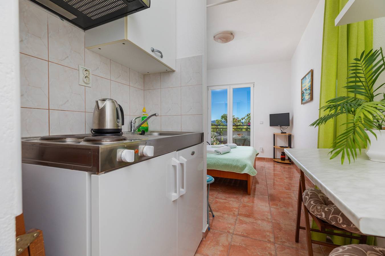Ganze Wohnung, Studio Appartement am Strand Drasnice, Makarska -a in Drašnice, Makarska Riviera