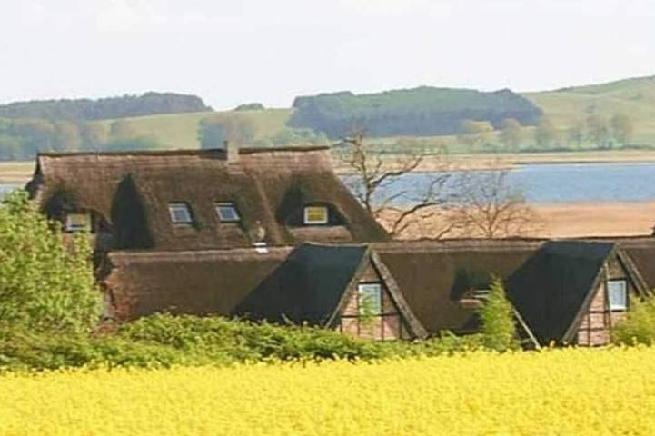 Cottage für 3 Personen, mit Garten und Balkon in Middelhagen