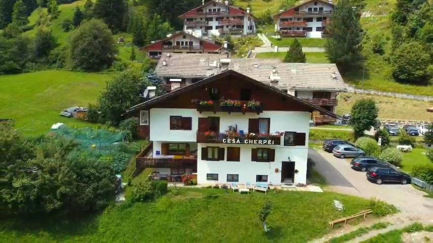 B&b per 2 persone, con Balcone e Giardino in Val di Fassa