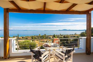 Villa pour 6 Personnes dans Mparmpati, Corfou, Photo 1