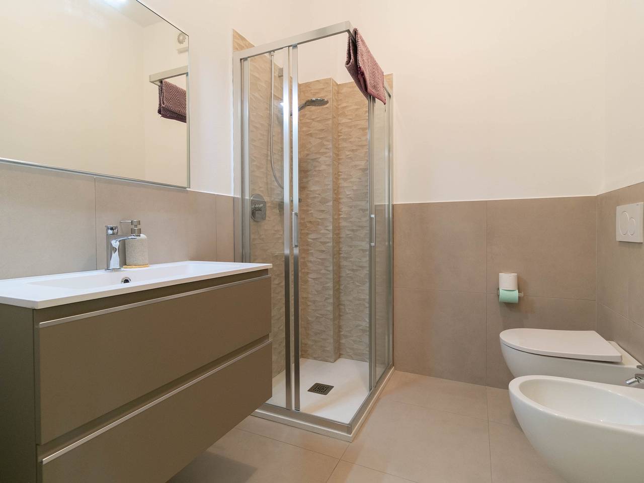 Appartamento intero, Mountain View Apartment Lecco Centro in Lecco, Prealpi Bergamasche Occidentali