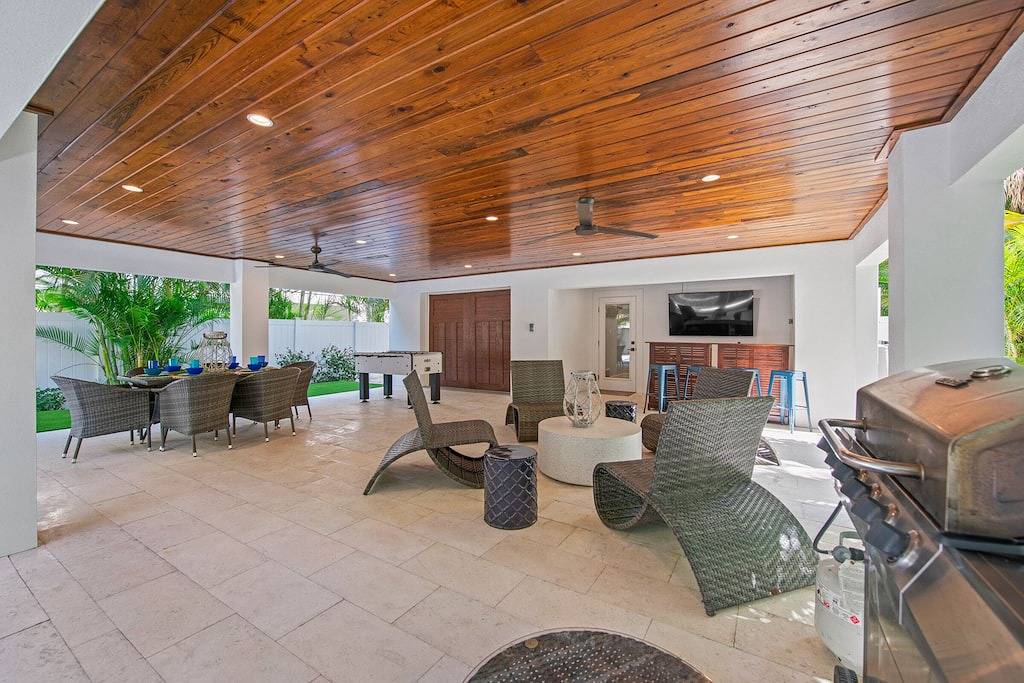 Crystal Waves Oasis - Sieben Schlafzimmer Haus, Schl��ft 18 in Coquina Beach, Bradenton Beach