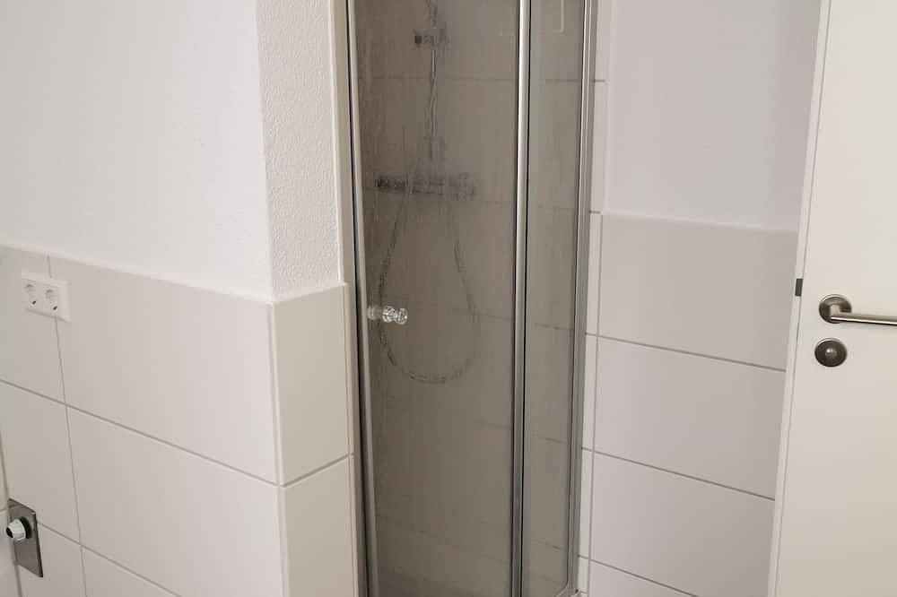 Ganze Wohnung, Klimatisierte Ferienwohnung in schöner Ortsrandlage in Heitersheim, Südschwarzwald