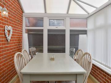 Holiday Rental for 6 People in Poole, Poole Harbour, Photo 4