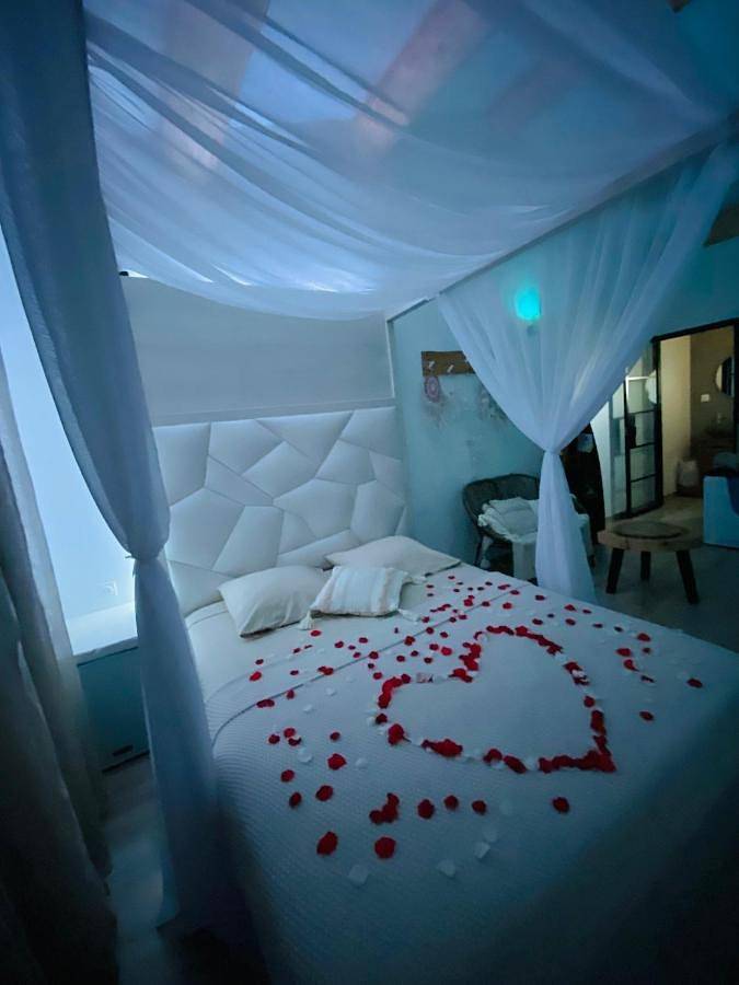 Location de vacances pour 2 personnes, avec jacuzzi à Cuges-les-Pins - 2