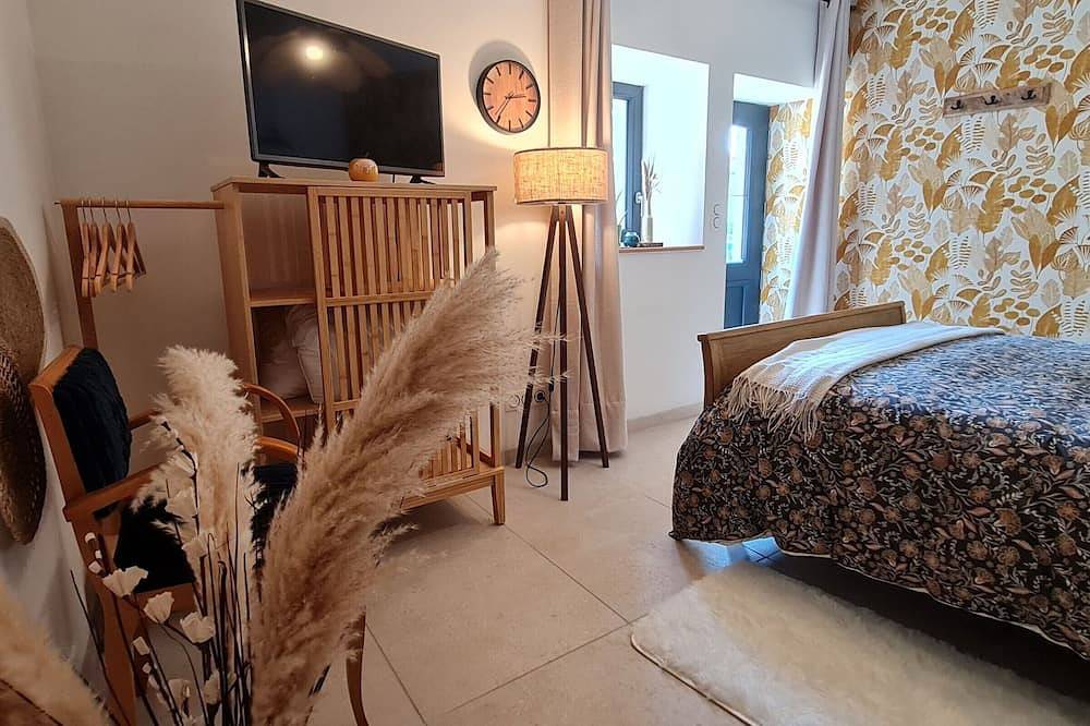Habitación tranquila con entrada independiente y aparcamiento en Ormes-et-Ville in Región de Nancy