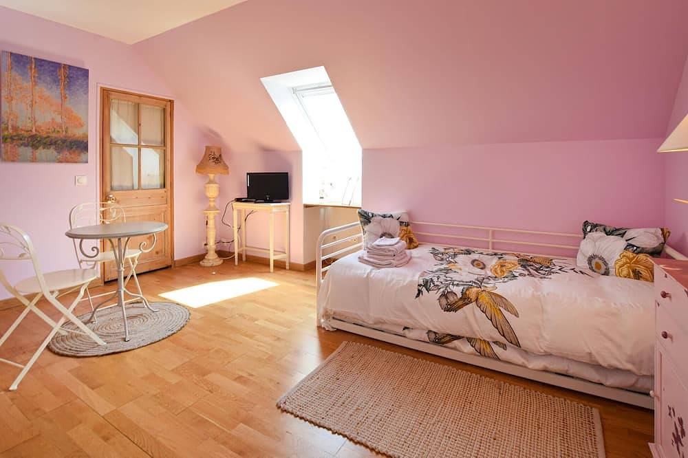 Ganze Wohnung, Stunning apartment in Le Mesnil-Esnard with Wifi in Le Mesnil-Esnard, Rouen und Umgebung