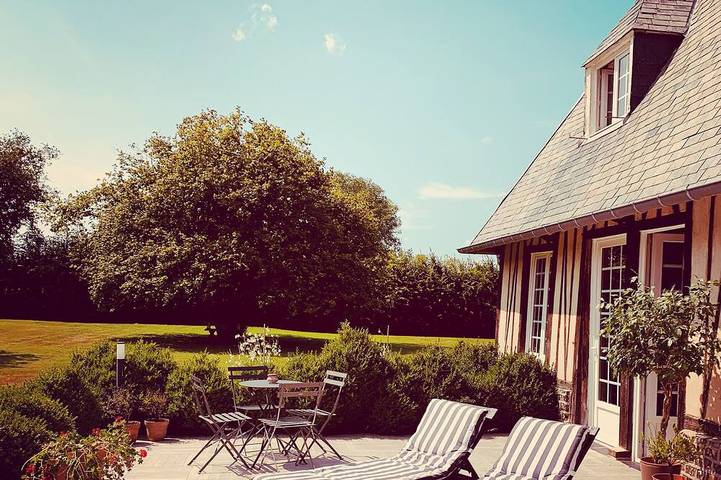 Location de vacances pour 8 personnes, avec Jardin à Épaignes
