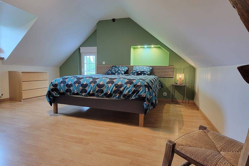 8-person gîte with sauna and garden in Anor, Avesnes-sur-Helpe