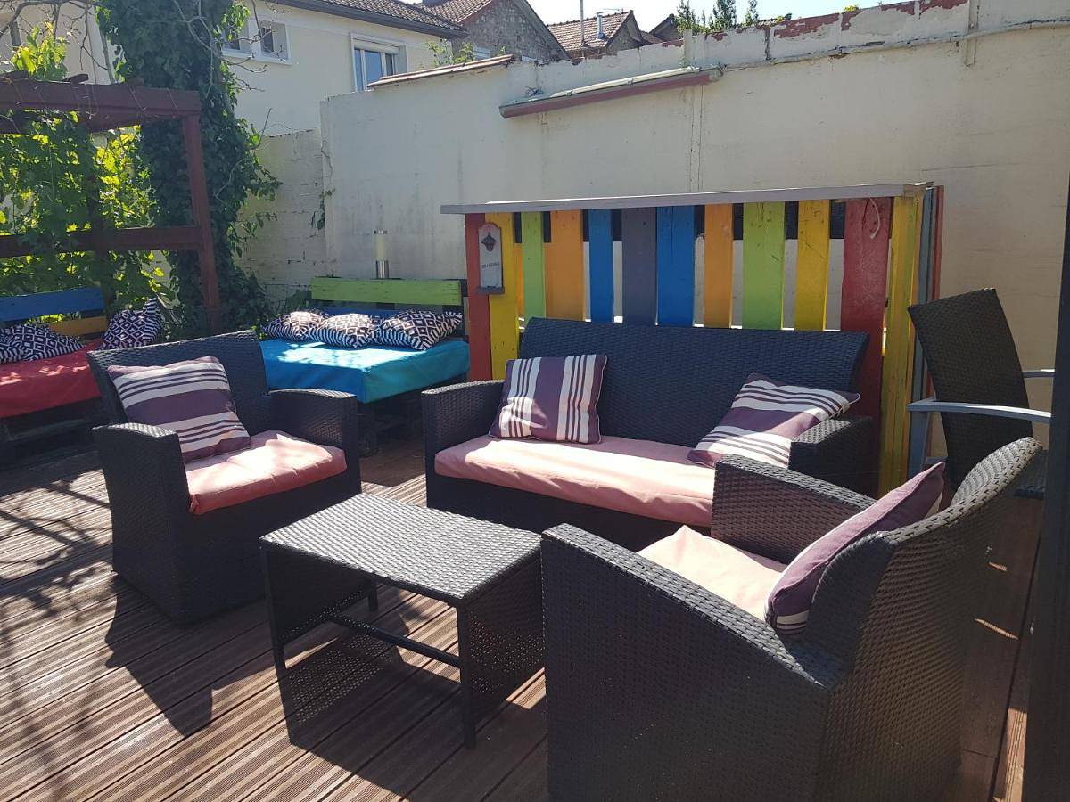 Double Room with Garden View in Saint-Leu-la-Forêt, Val-d'Oise