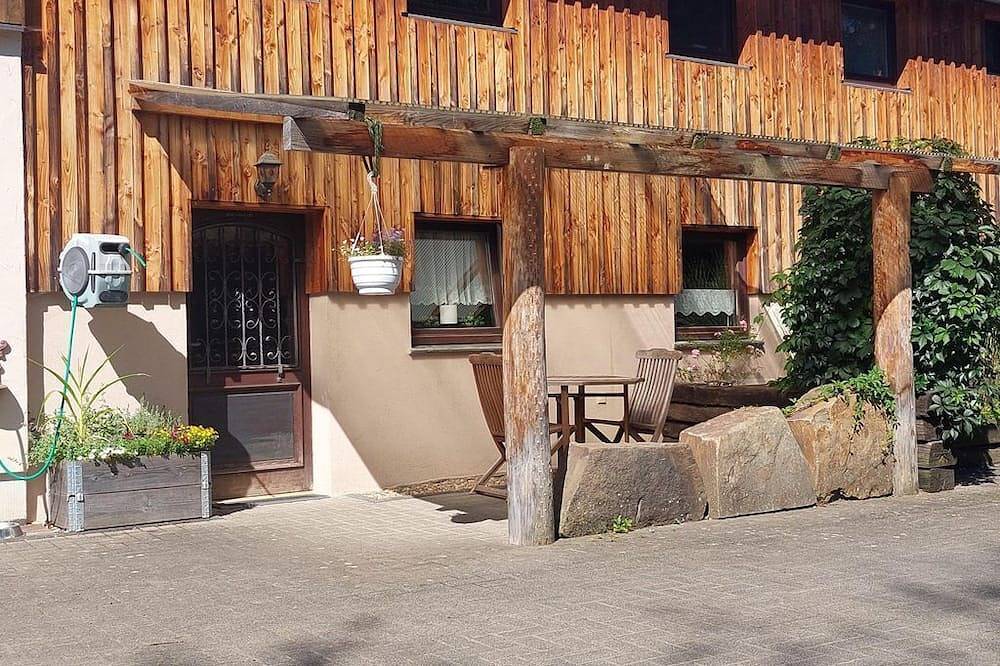 Ganze Wohnung, Ferienwohnung Natur & Erholung - Ferienwohnung auf ruhigem Hof im Westerwald in Katzwinkel (Sieg), Altenkirchen & Umgebung