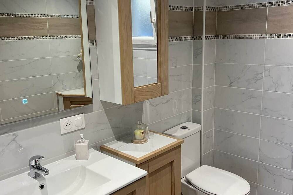 Appartement entier, Idéal curiste Souvenirs de Provence, T2 climatisé in Digne-les-Bains, Alpes-de-Haute-Provence