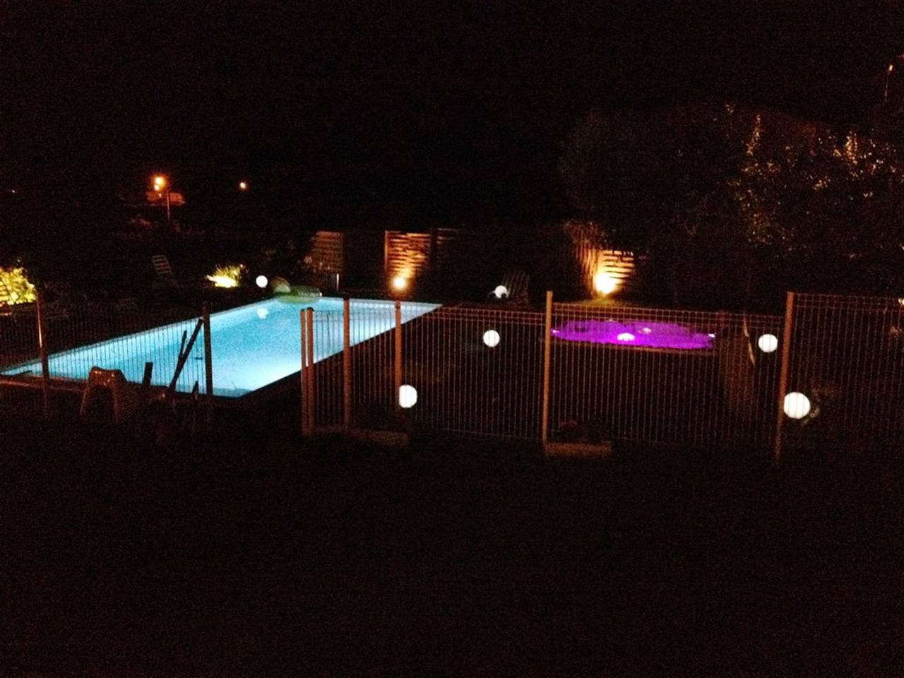 Villa refinada en Foix con piscina privada y jacuzzi in Foix, Ariège