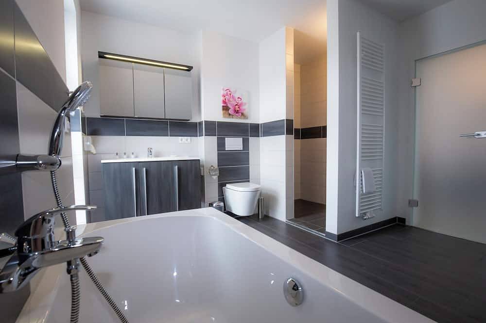 Ganze Wohnung, Moderne Apartments mit Hotelservice in Hoyerswerda direkt im Lausitzer Seenland in Hoyerswerda, Lausitzer Seenland