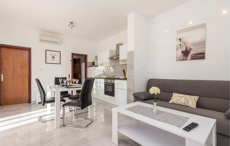 Ferienwohnung für 5 Personen, mit Terrasse, mit Haustier auf Rab - 4