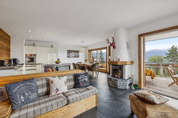 Gîte pour 8 personnes, avec balcon et balcon/terrasse à Mollens - 2