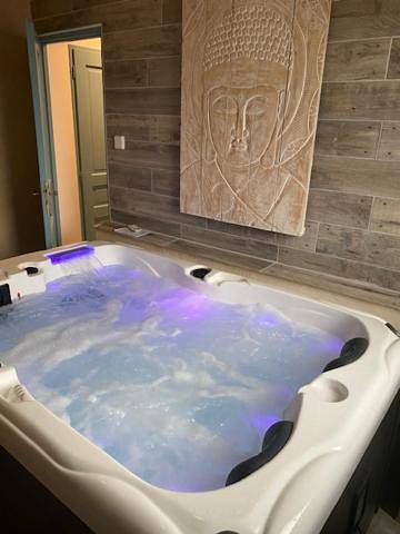 Hôtel pour 2 personnes, avec jacuzzi ainsi que sauna et jardin à Foissac - 2