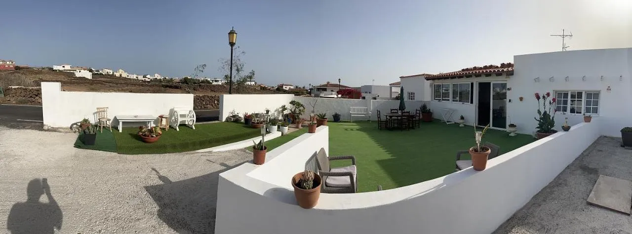 Apartamento de vacaciones para 5 personas, con vistas además de piscina y terraza - 1
