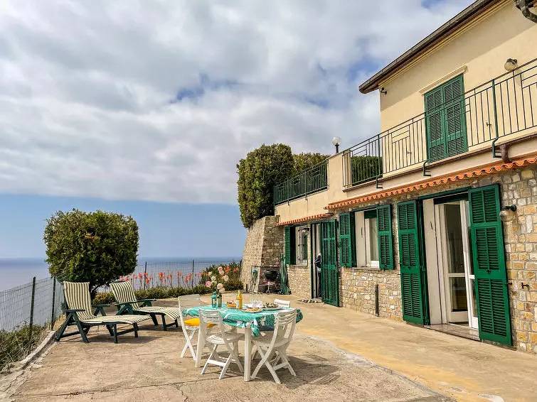 Ganze Wohnung, 2 Zimmer 4 Personen in Poggi (Imperia), Imperia