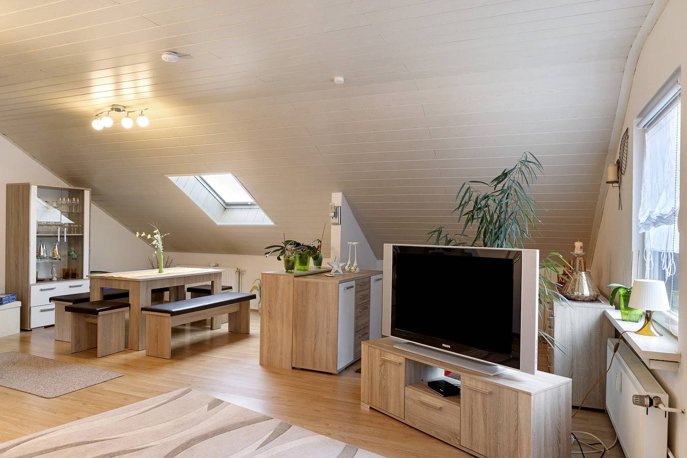 Ganze Wohnung, Ferienwohnung 'Rosenrot' mit Wlan in Naumburg (Hessen), Hessisches Bergland